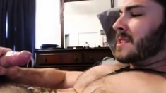 Sexy guy cums on his hairy chest